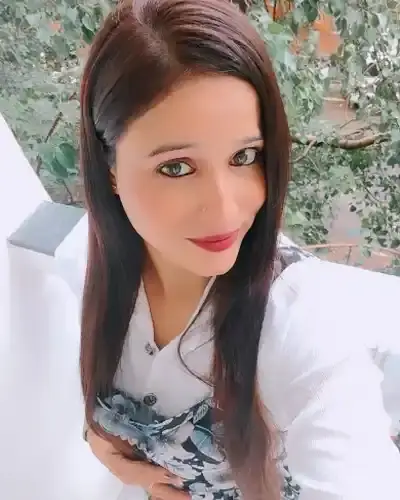 Call Girls in Versova