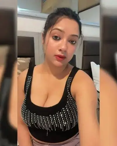 Call Girls Service Versova