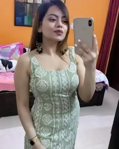 Call Girl in Versova