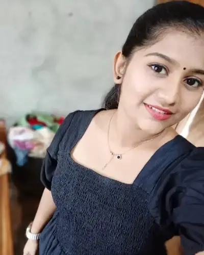 Call Girls Versova Cash On Delivery